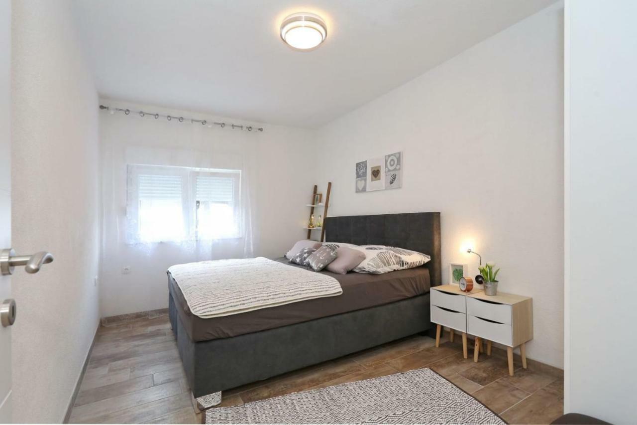 Malu Vir Lägenhet Exteriör bild