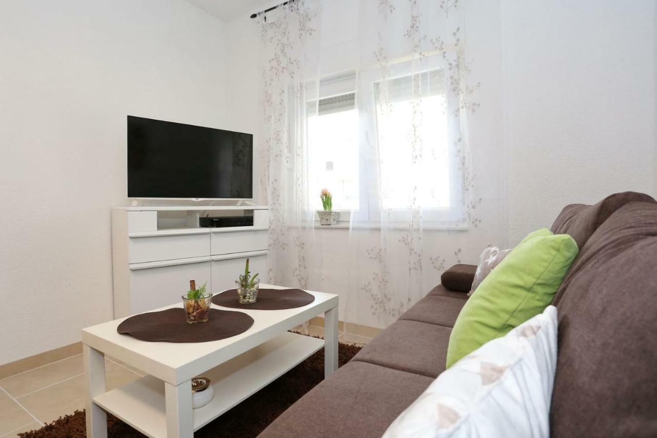 Malu Vir Lägenhet Exteriör bild